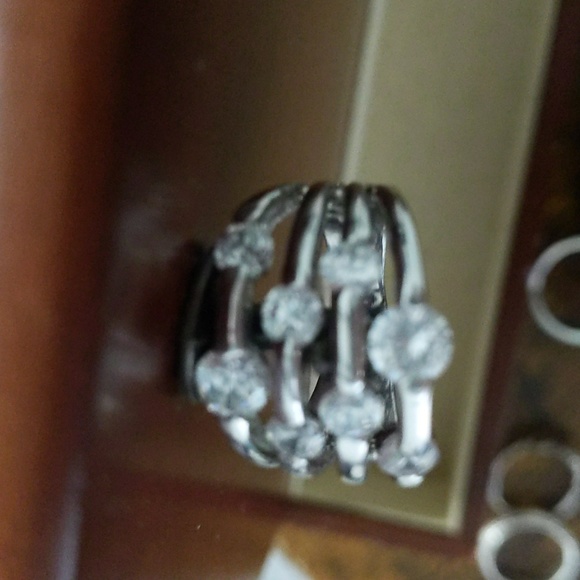 Silver ring - Picture 3 of 8